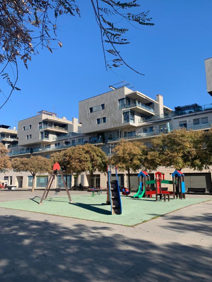 Badalona Beach Apartment ภายนอก รูปภาพ