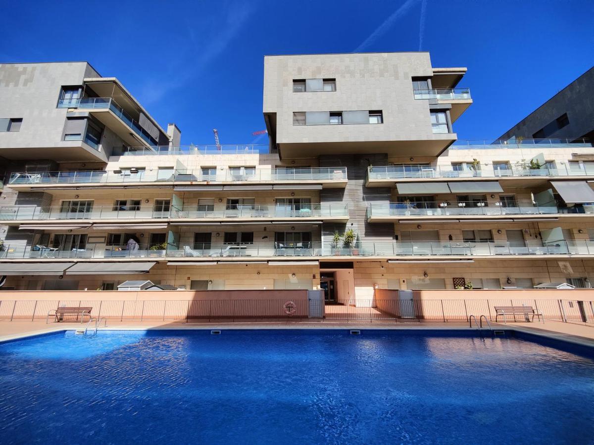 Badalona Beach Apartment ภายนอก รูปภาพ